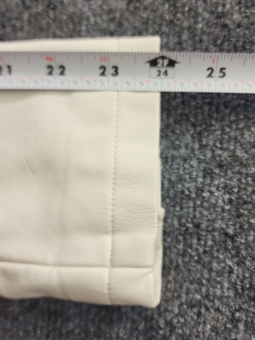 Vintage Levi's Leather Jacket | Quiet Luxury Cropped Moto - Picture 13 of 16